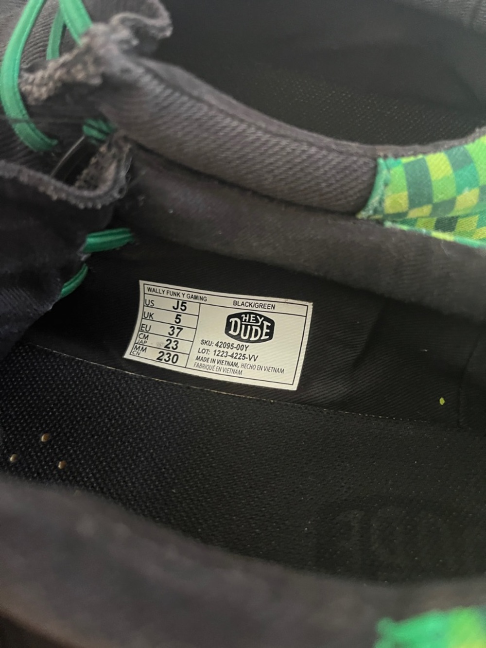 HEYDUDE Kids' Wally Funk Gaming Shoes - Picture 8 of 11